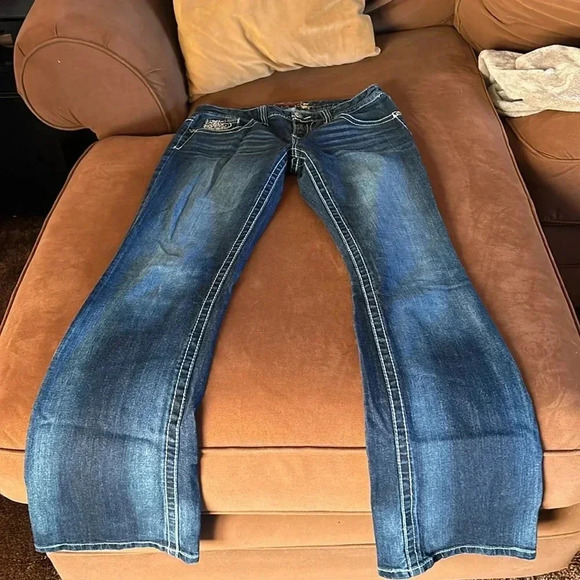 Maurice’s bootcut jeans - Picture 4 of 8